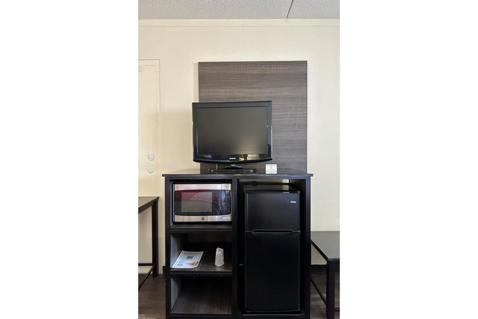 Oyo Hotel San Antonio Lackland Afb Seaworld Hwy 90 W Exteriör bild