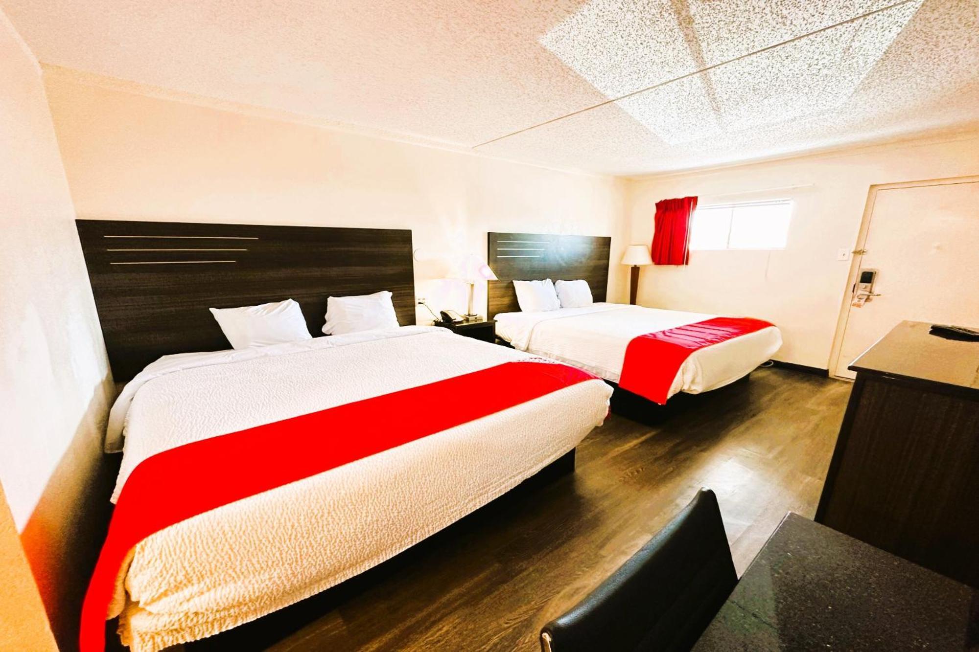 Oyo Hotel San Antonio Lackland Afb Seaworld Hwy 90 W Exteriör bild