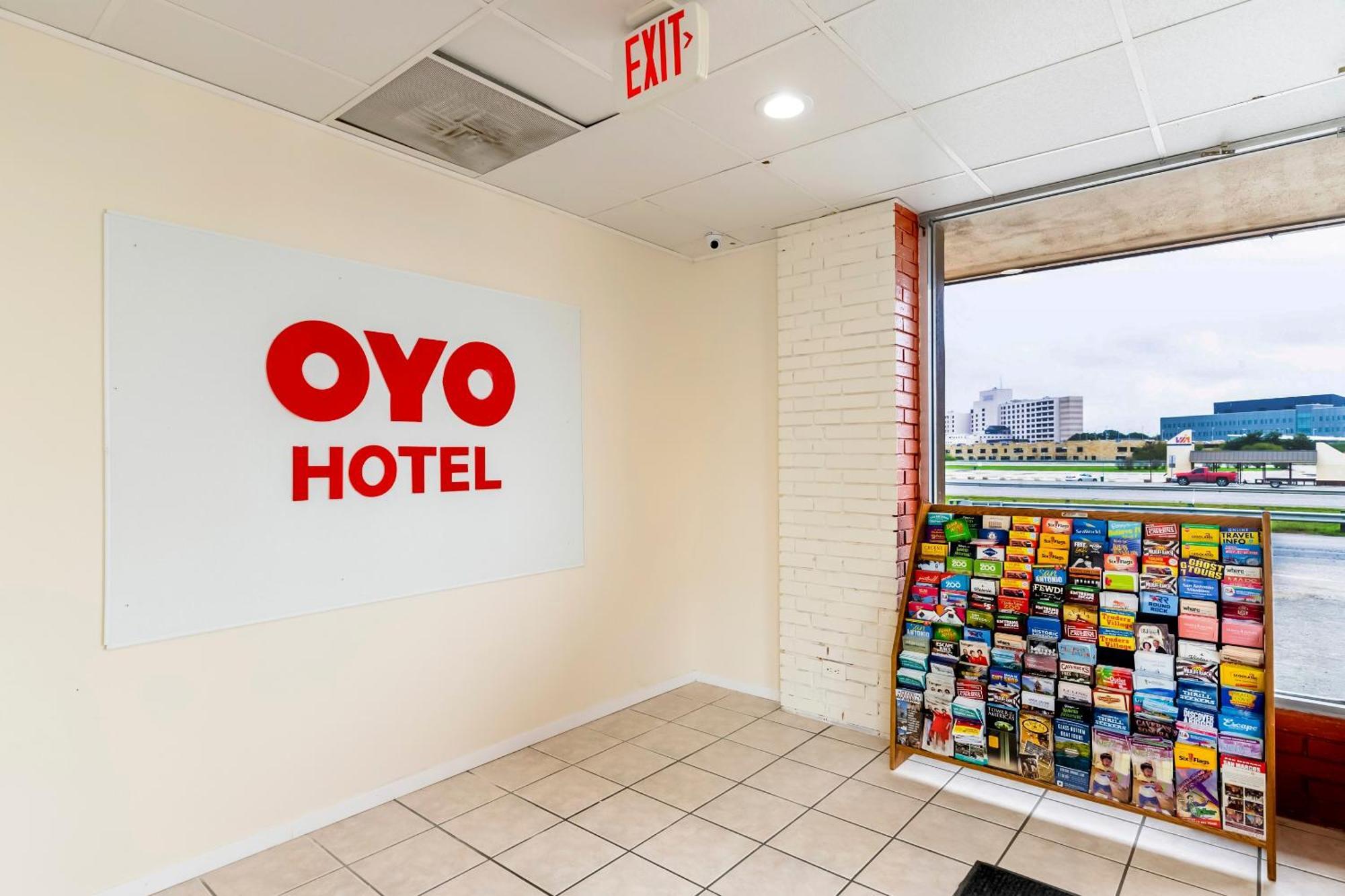 Oyo Hotel San Antonio Lackland Afb Seaworld Hwy 90 W Exteriör bild