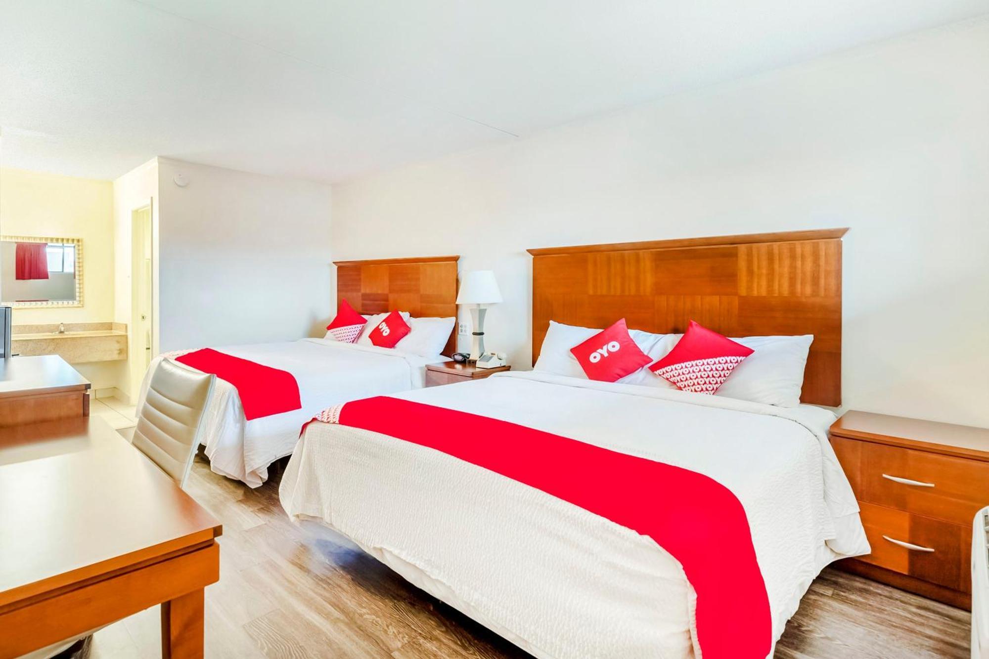 Oyo Hotel San Antonio Lackland Afb Seaworld Hwy 90 W Exteriör bild