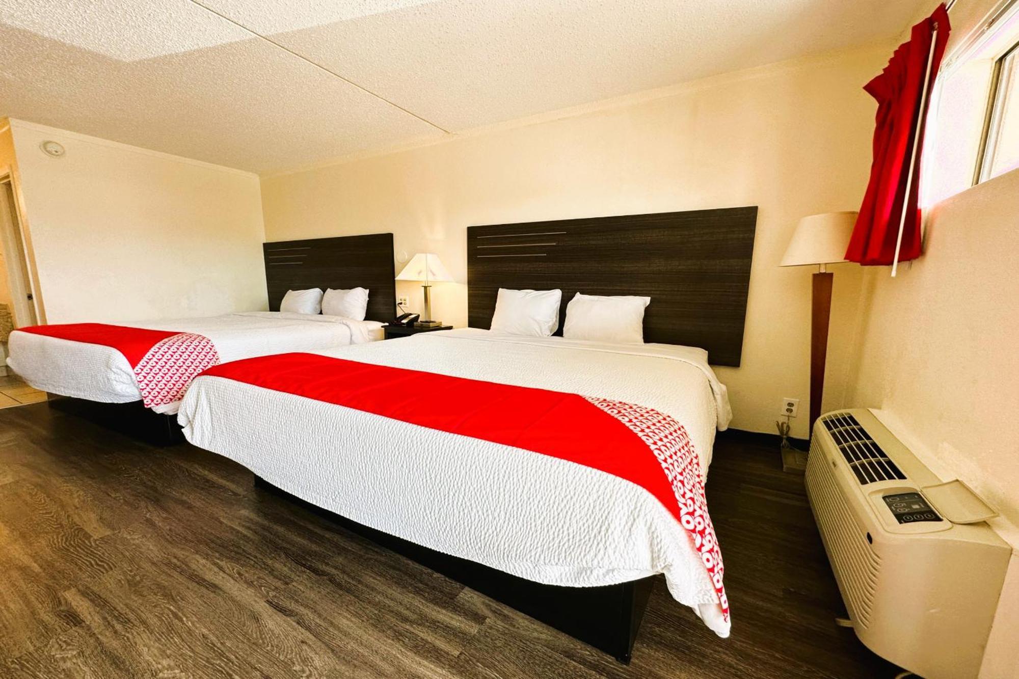 Oyo Hotel San Antonio Lackland Afb Seaworld Hwy 90 W Exteriör bild