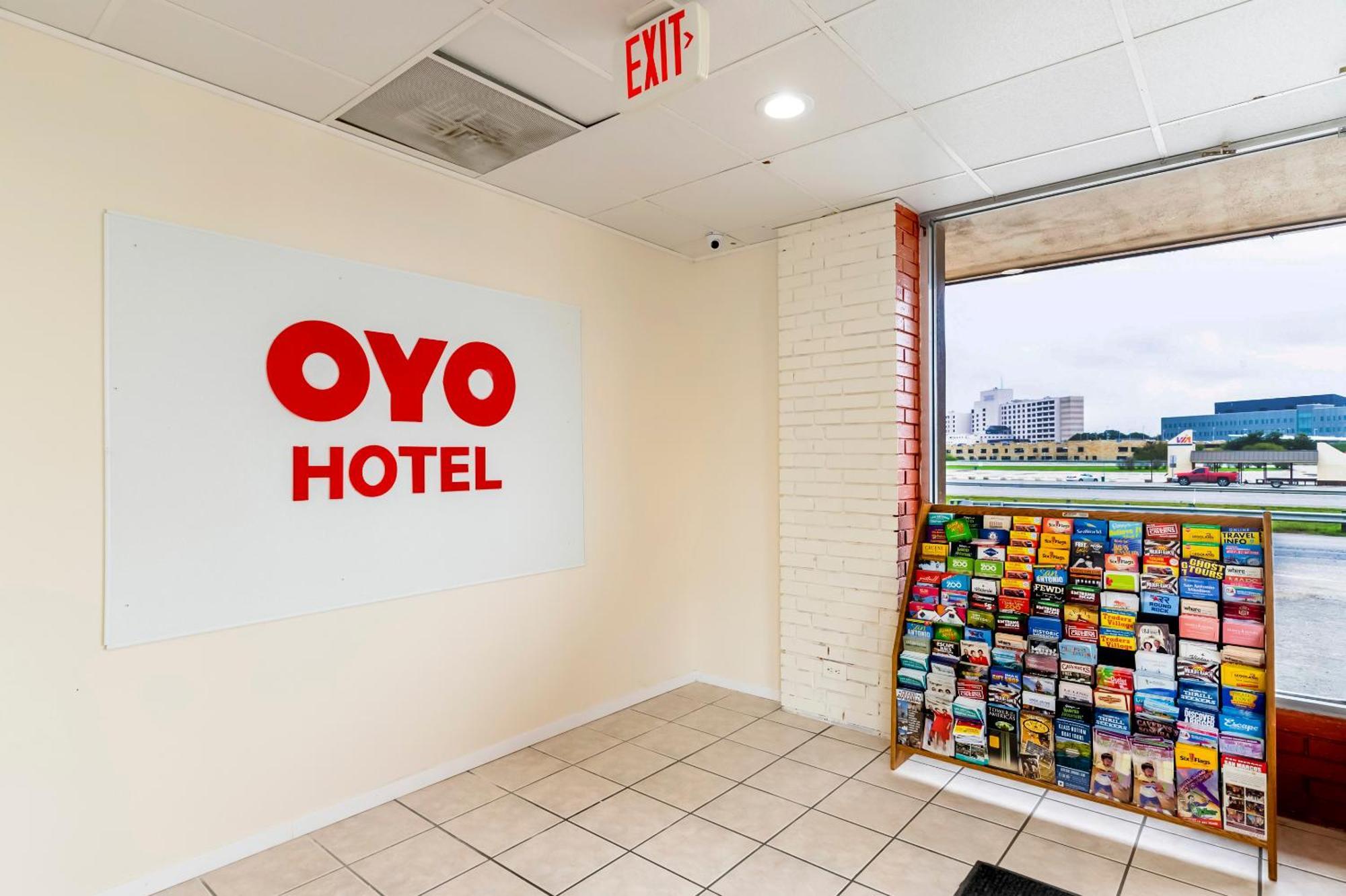Oyo Hotel San Antonio Lackland Afb Seaworld Hwy 90 W Exteriör bild
